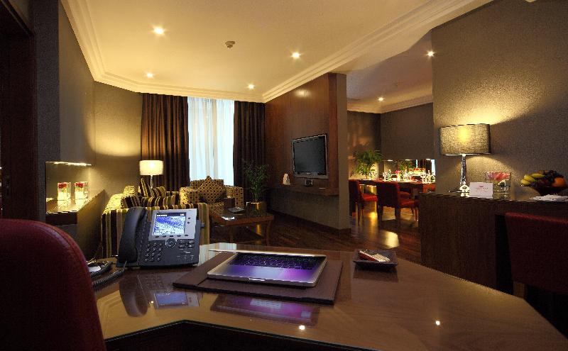 Radisson Blu Hotel and Convention Center - Oda