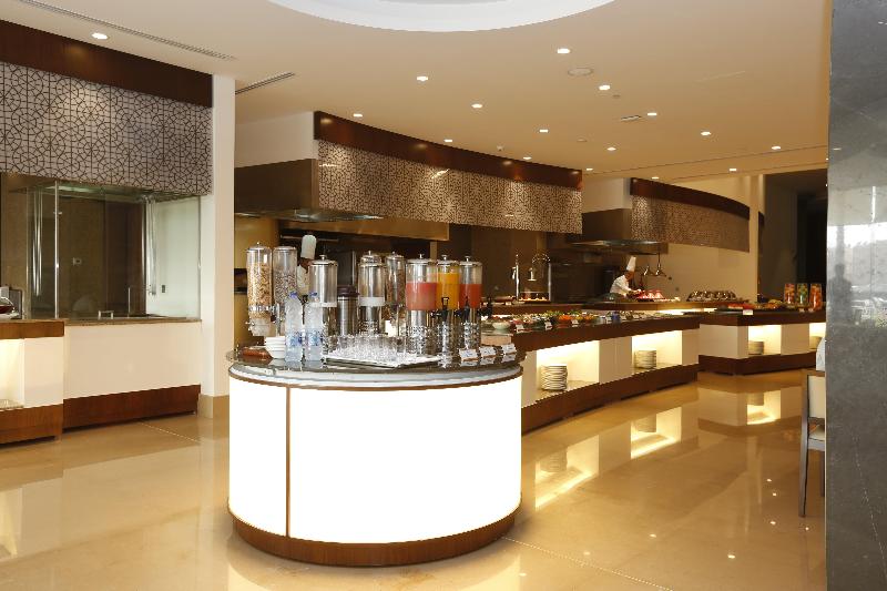 Radisson Blu Hotel and Convention Center - Restoran