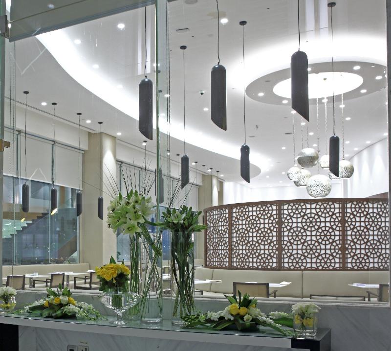 Radisson Blu Hotel and Convention Center - Restoran