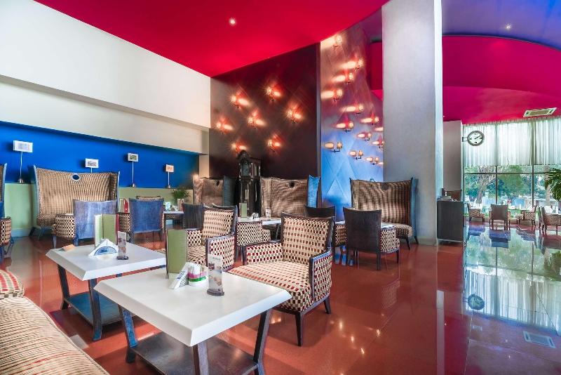 Radisson Blu Hotel Doha - Bar