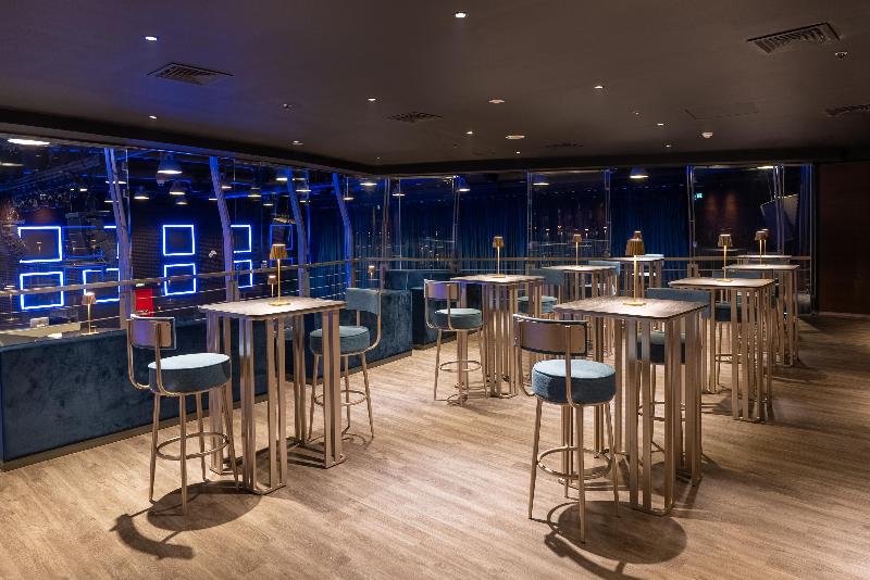 Radisson Blu Hotel Doha - Bar