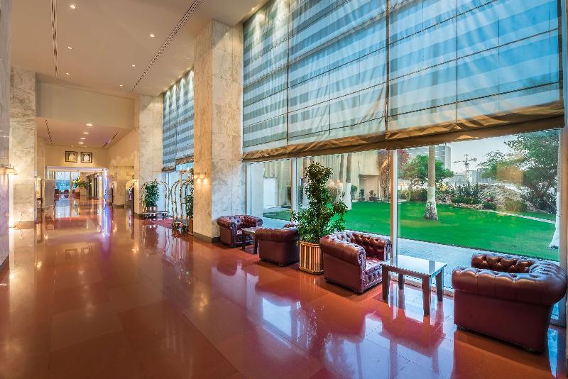 Radisson Blu Hotel Doha - Lobi