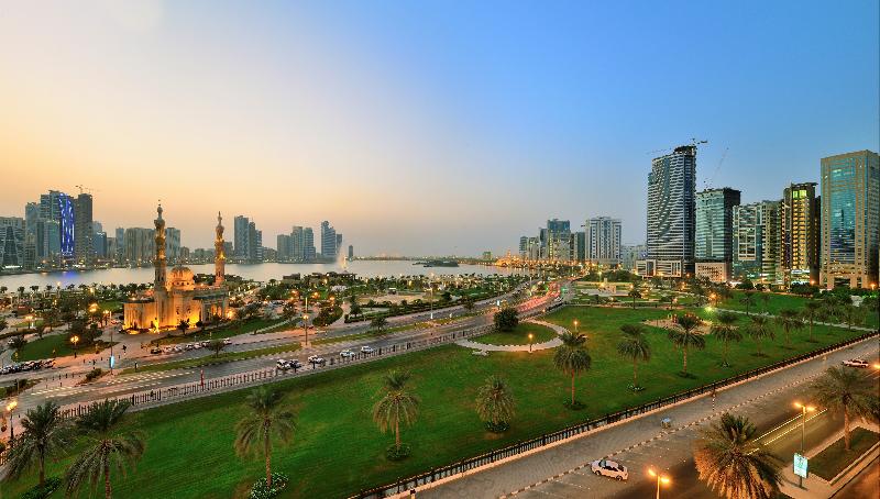 Al Majaz Premiere Deluxe Hotel Apartments - Genel