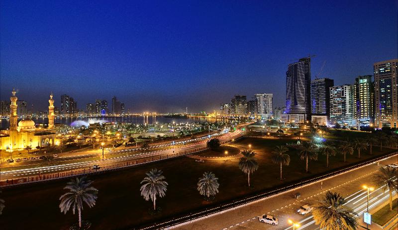 Al Majaz Premiere Deluxe Hotel Apartments - Genel