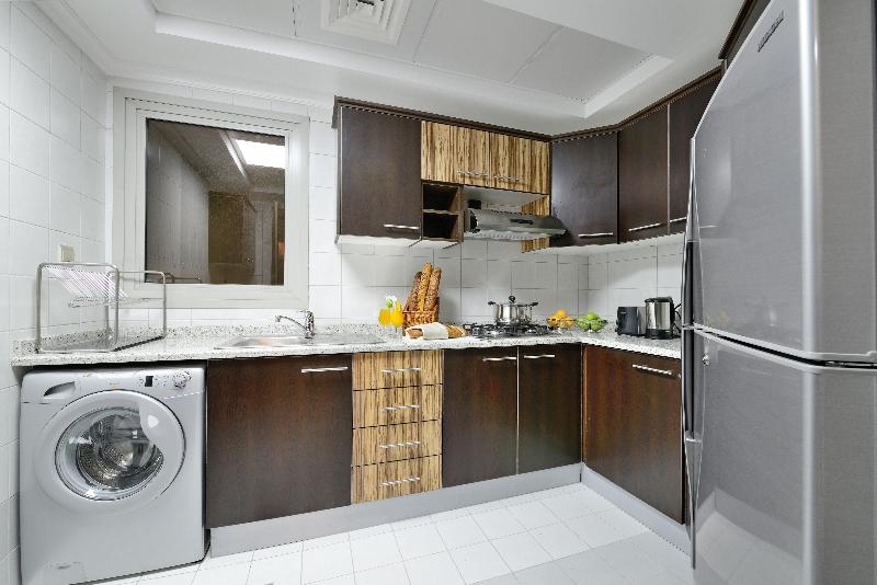 Al Majaz Premiere Deluxe Hotel Apartments - Oda