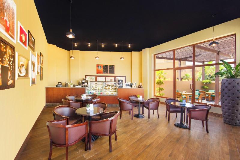 DoubleTree by Hilton Resort & Spa Marjan Island - Bar