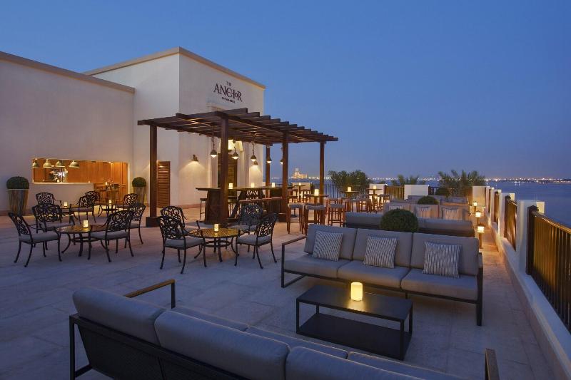 DoubleTree by Hilton Resort & Spa Marjan Island - Teras