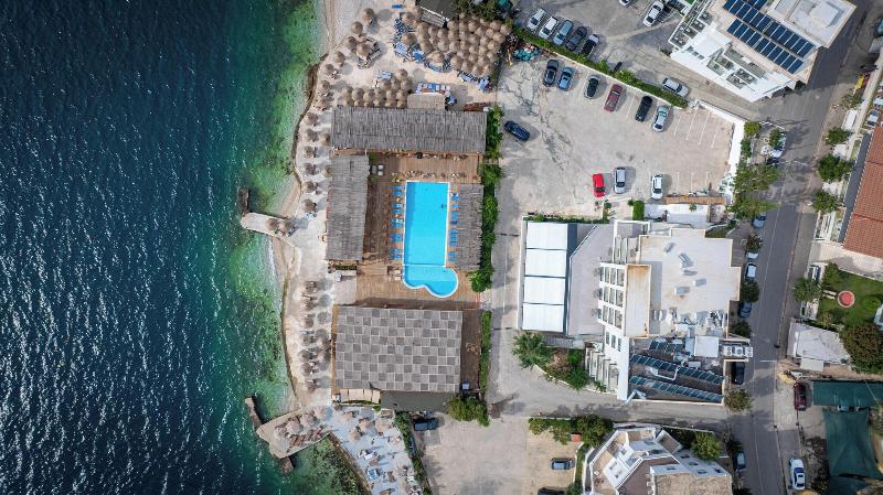 Grand Hotel Saranda - Havuz