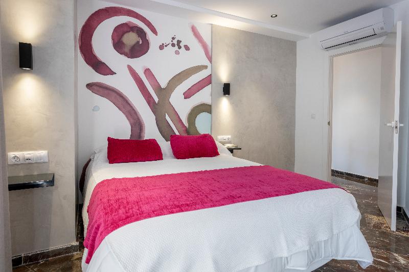 Apartamentos San Jaime Center Suites - Oda