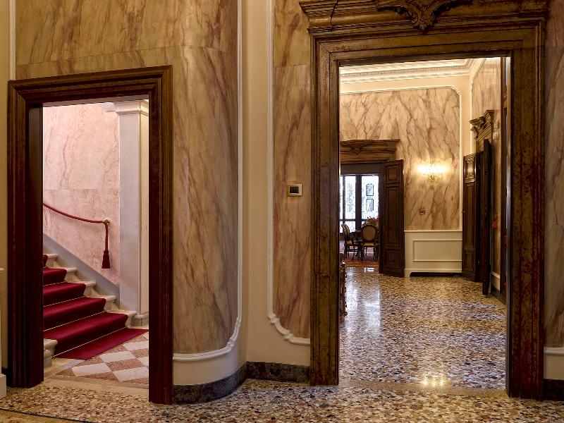 Ai Cavalieri Di Venezia - Genel