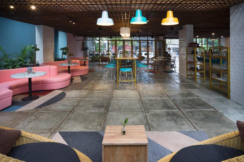 Liberta Seminyak Hotel - Bar