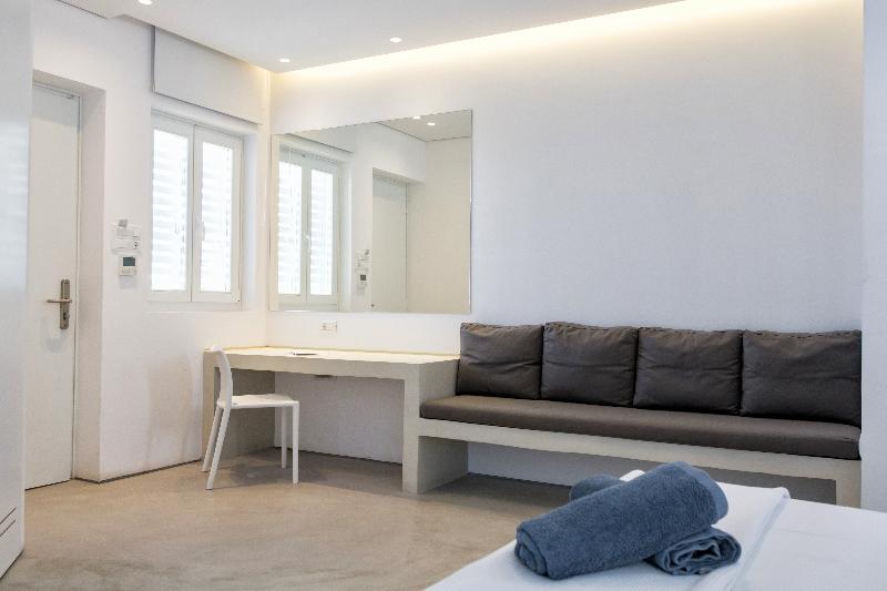 Relux Ios Hotel - Oda