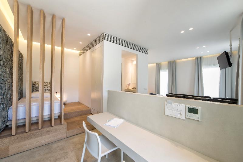Relux Ios Hotel - Oda