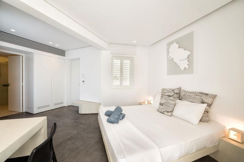 Relux Ios Hotel - Oda