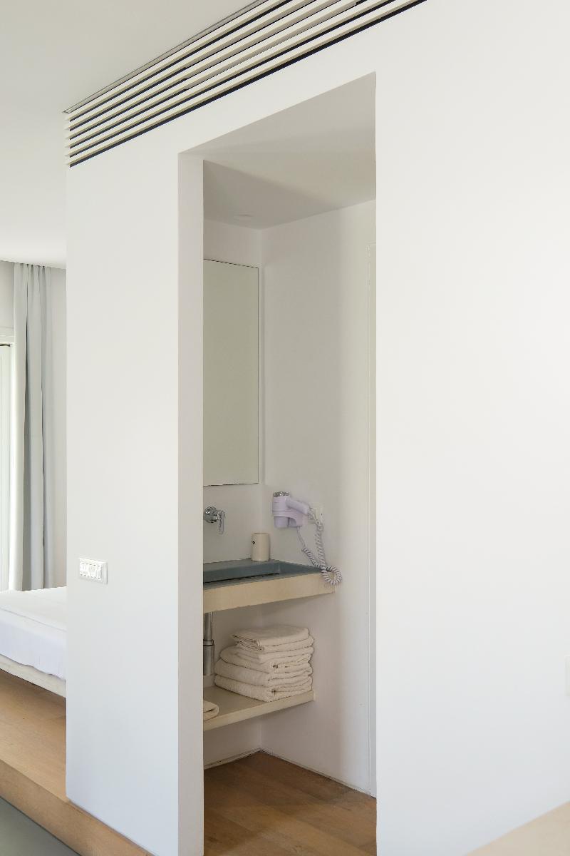 Relux Ios Hotel - Oda