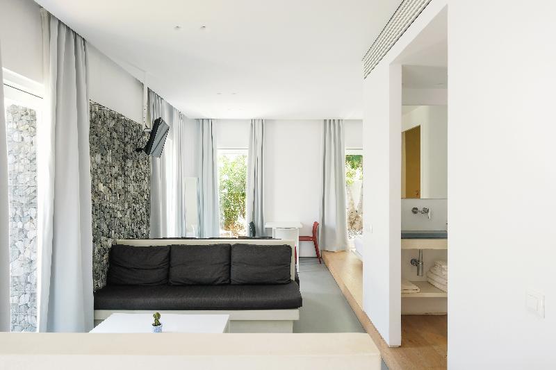 Relux Ios Hotel - Oda