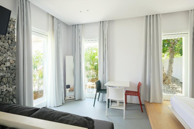 Relux Ios Hotel - Oda