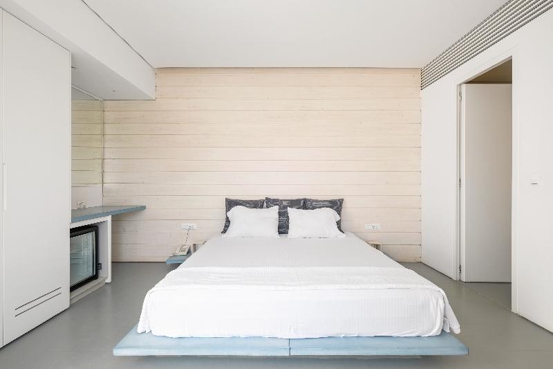 Relux Ios Hotel - Oda