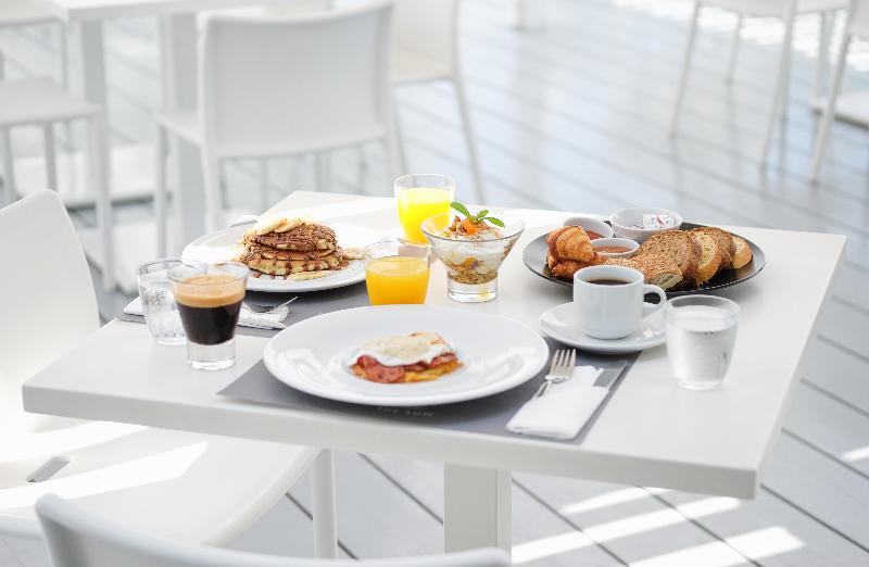 Relux Ios Hotel - Restoran