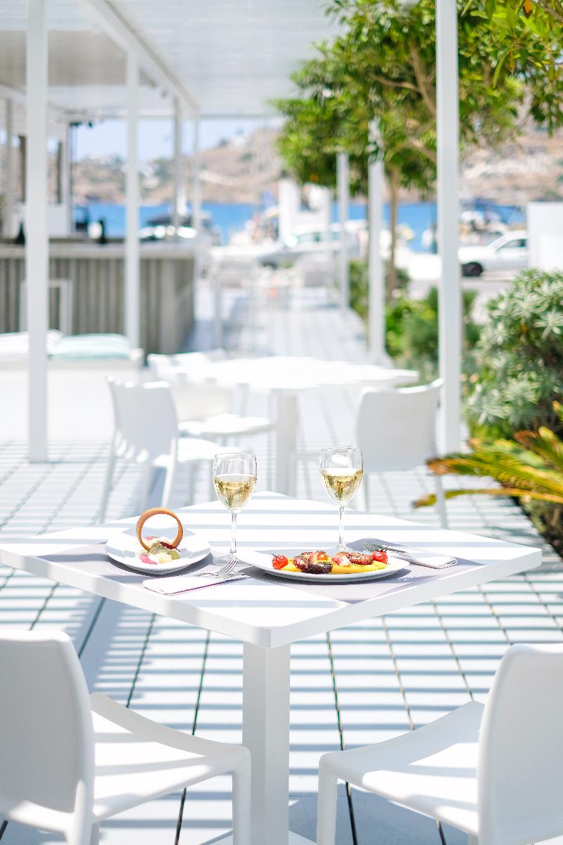Relux Ios Hotel - Restoran