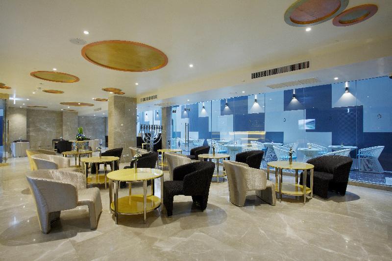 Centara Life Avenue Hotel Pattaya - Lobi
