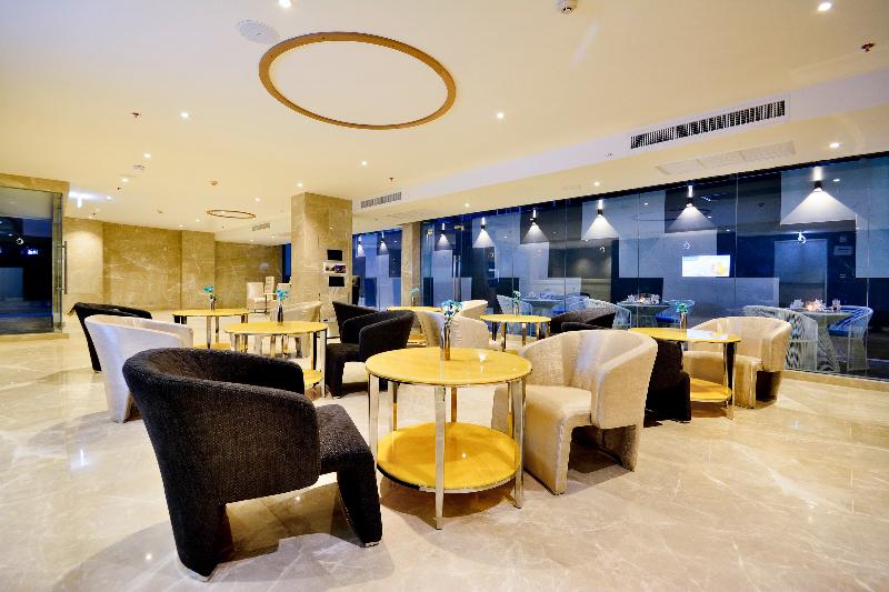 Centara Life Avenue Hotel Pattaya - Lobi