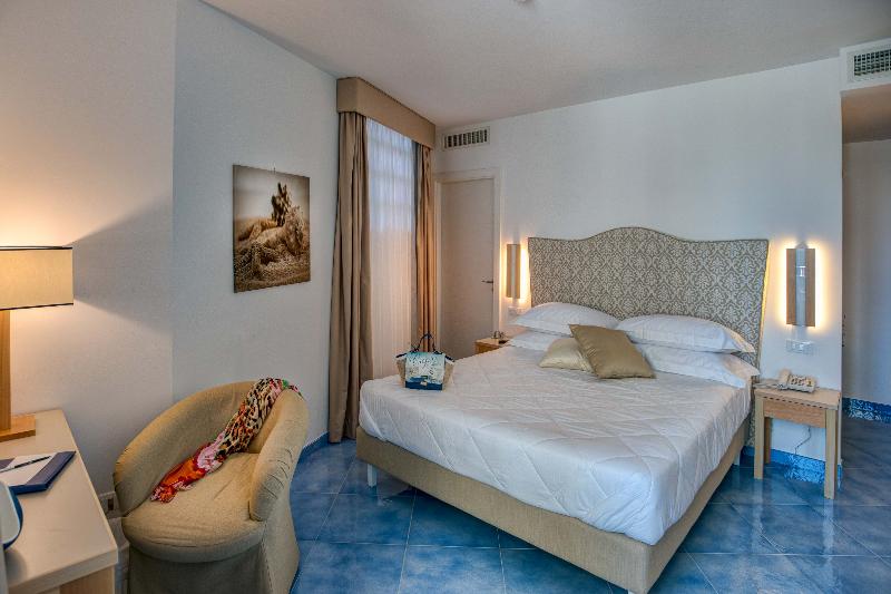 Boutique Hotel Helios - Oda