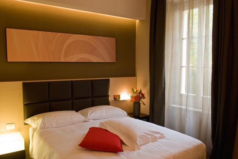 UNA HOTELS Villa dei Platani Foligno - Oda