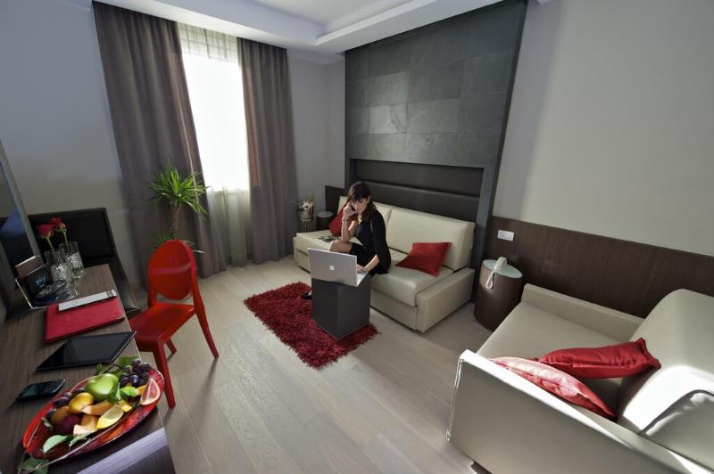 UNA HOTELS Villa dei Platani Foligno - Oda