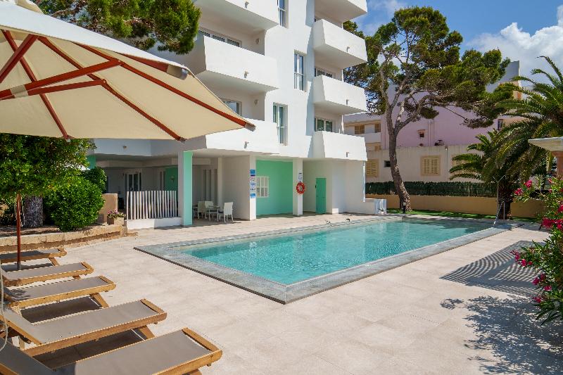 Apartamentos Andreas - Havuz