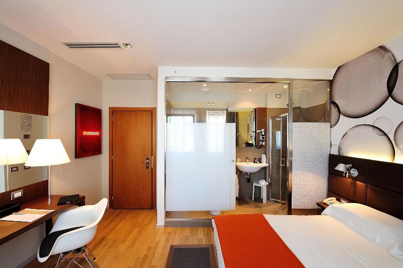 Dal Moro Gallery Hotel - Oda
