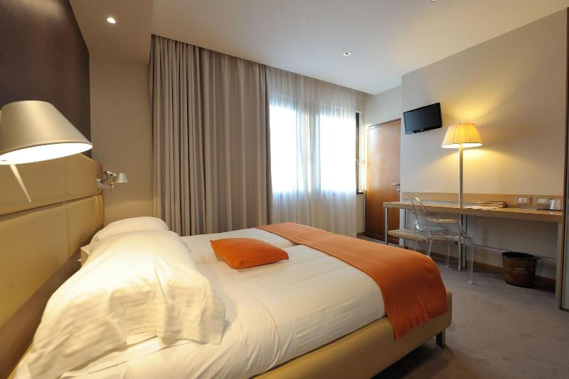 Dal Moro Gallery Hotel - Oda
