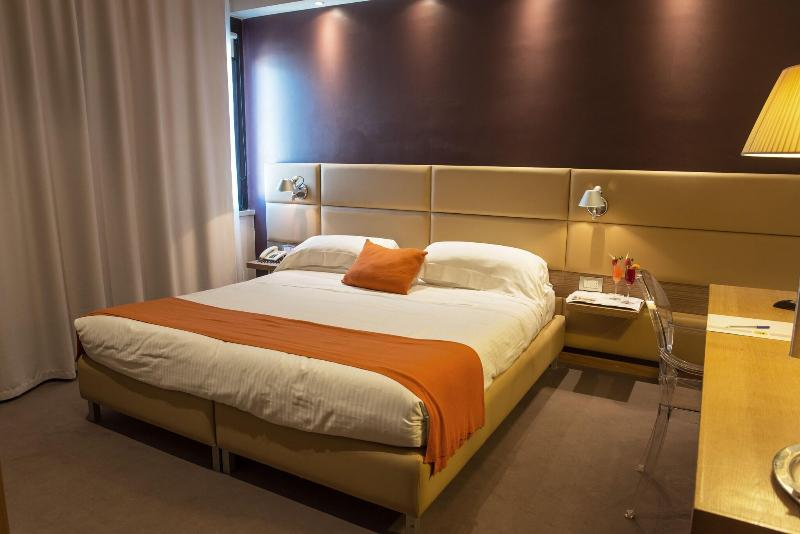 Dal Moro Gallery Hotel - Oda