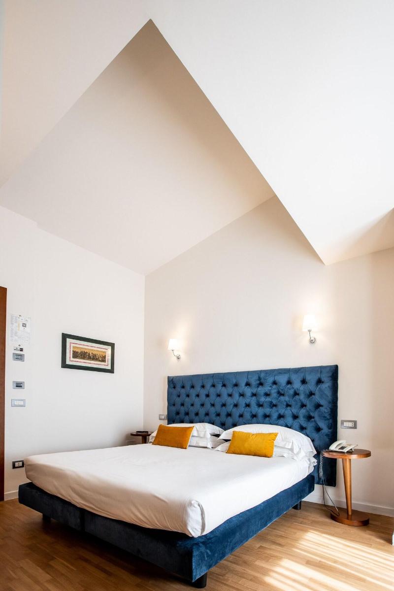 Dal Moro Gallery Hotel - Oda