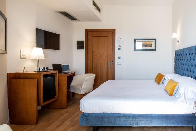 Dal Moro Gallery Hotel - Oda
