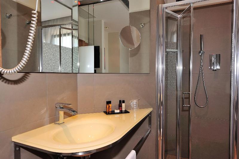 Dal Moro Gallery Hotel - Oda