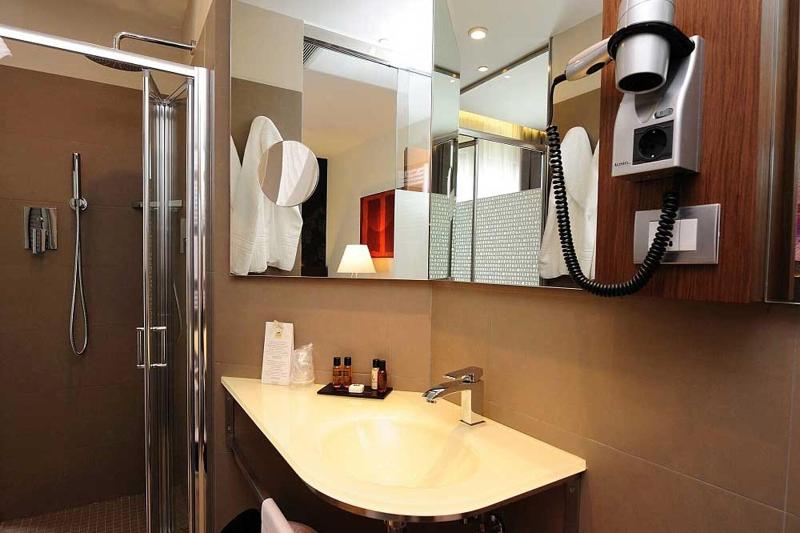 Dal Moro Gallery Hotel - Oda