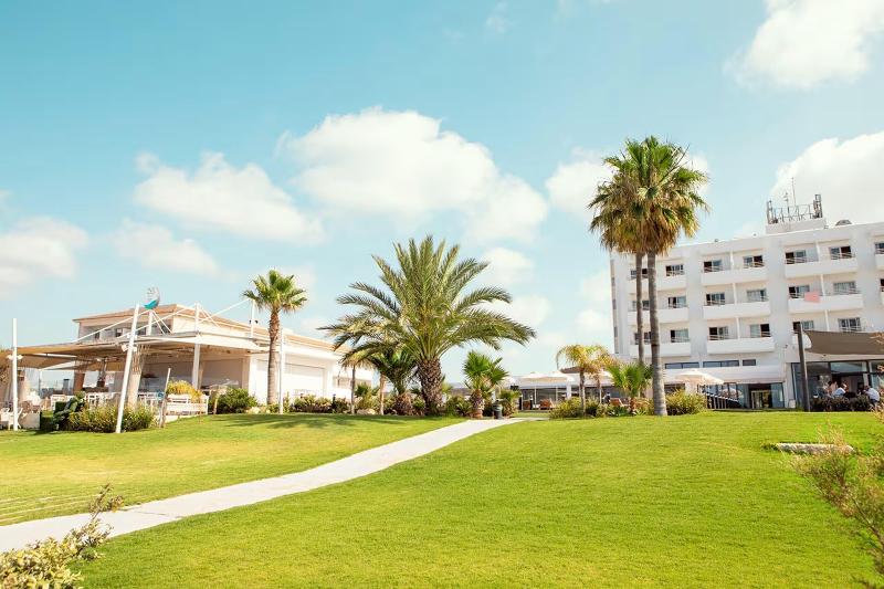 Piere Anne Beach Hotel - Genel