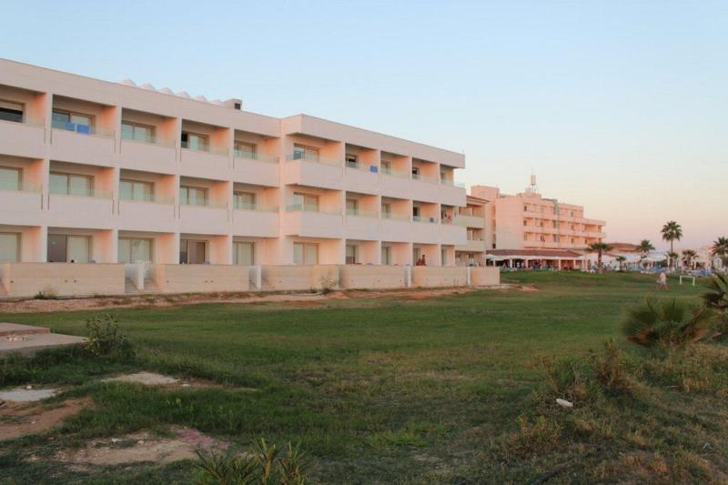 Piere Anne Beach Hotel - Genel