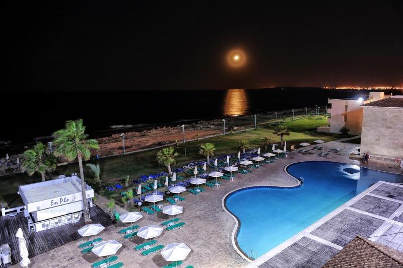 Piere Anne Beach Hotel - Genel