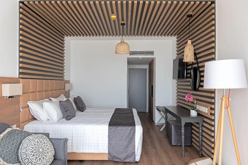 Piere Anne Beach Hotel - Oda