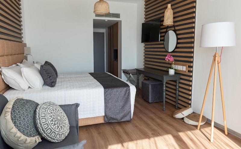 Piere Anne Beach Hotel - Oda