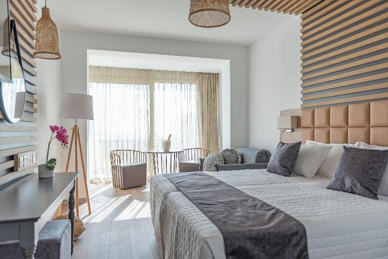 Piere Anne Beach Hotel - Oda