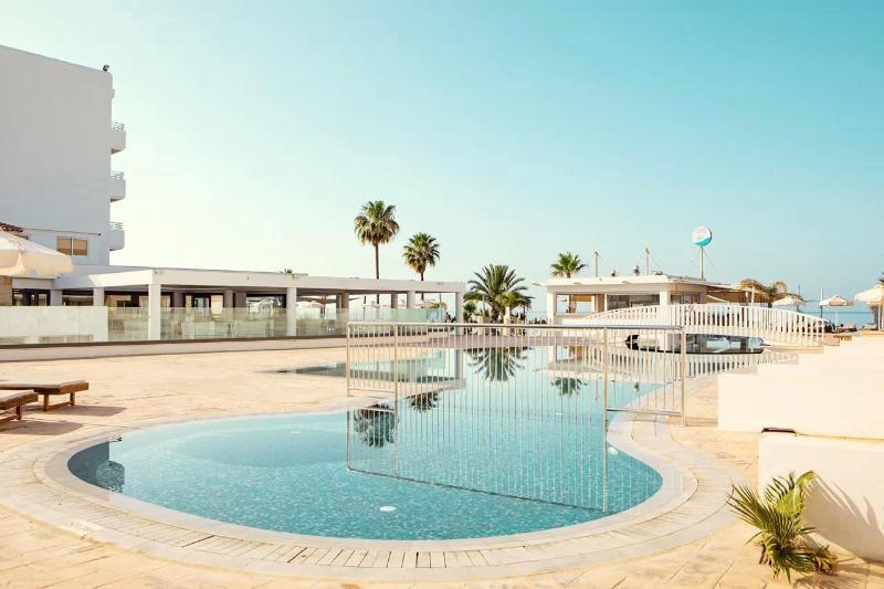Piere Anne Beach Hotel - Havuz