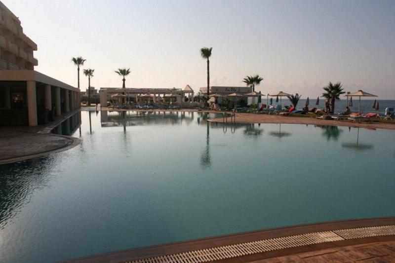 Piere Anne Beach Hotel - Havuz