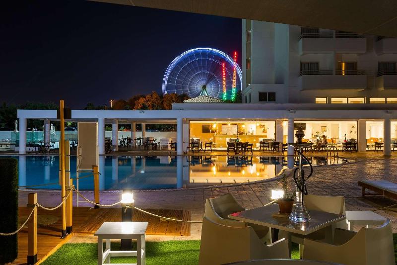 Piere Anne Beach Hotel - Havuz