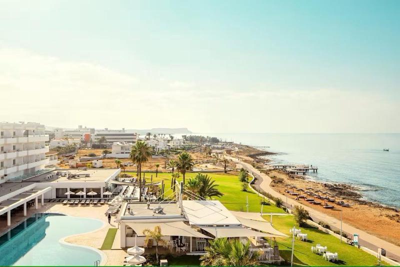 Piere Anne Beach Hotel - Plaj