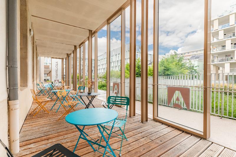 Appart'City Confort Reims Centre - Teras