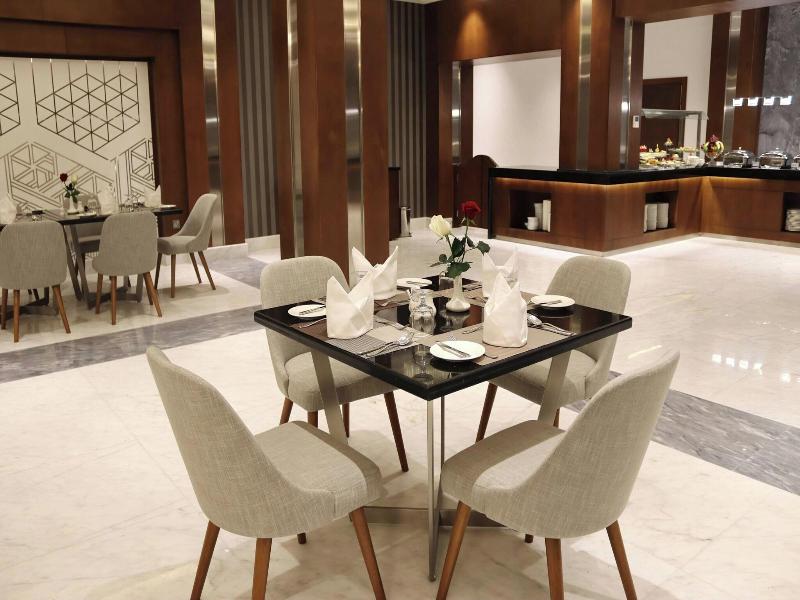 Le Meridien Hotel Medina - Restoran