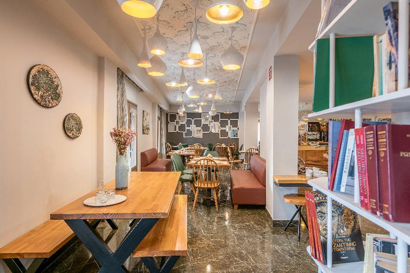 Elia Bettolo Hotel - Lobi
